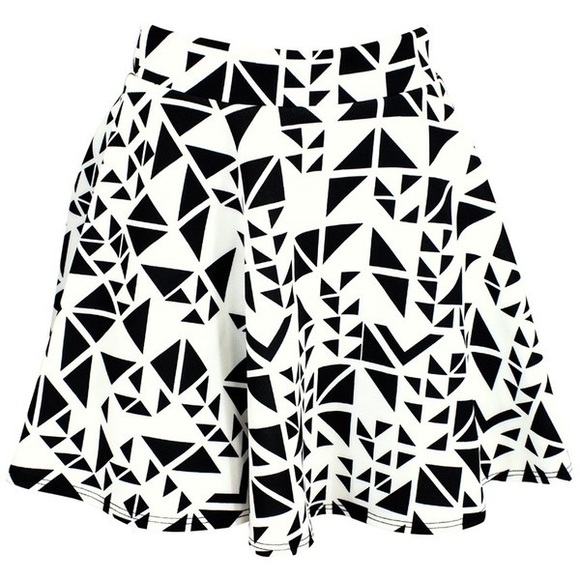 NWOT Black & White Geometric Skater Skirt - Picture 2 of 3